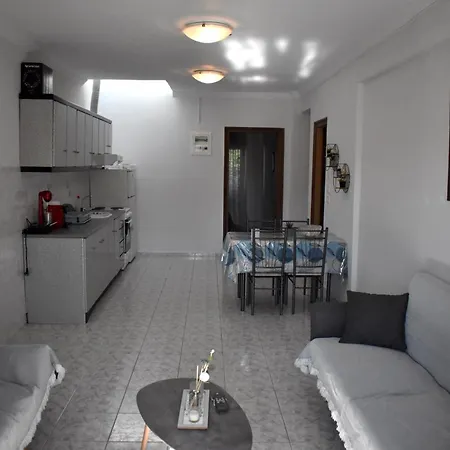 Apartment Sunny Front Sozopoli
